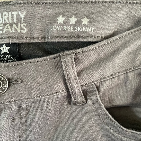 Celebrity Pink Skinny Jeans Pink Women Juniors Size 11 - Picture 3 of 10